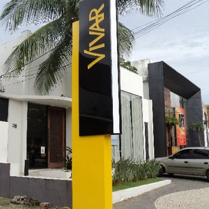 Totem fachada